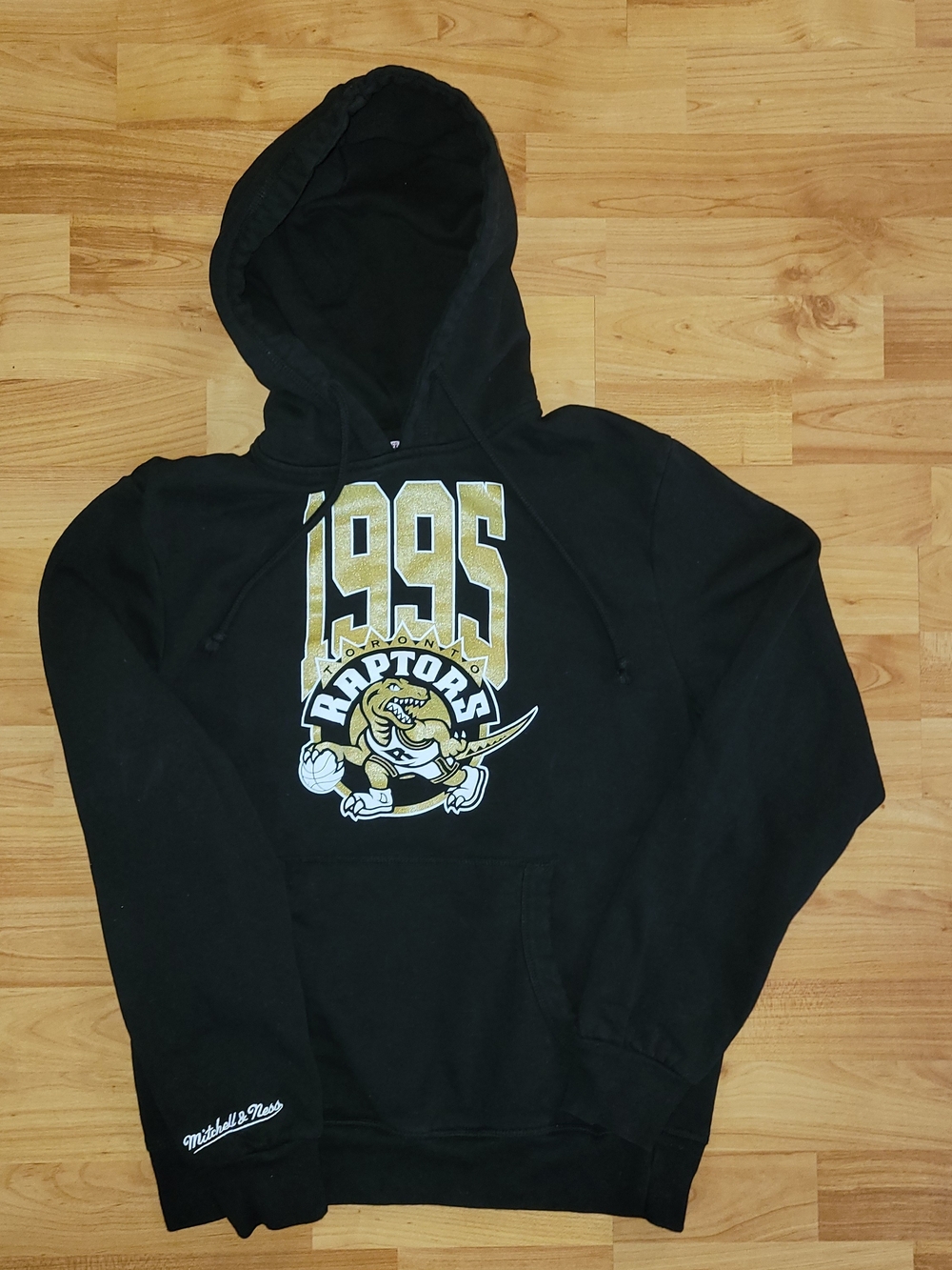 Mitchell & Ness Toronto Raptors Black Hoodie Gold and White 1995 Logo Size Small